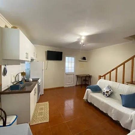 Cosy 2 Bedroom In The Heart Of Ferienhaus *