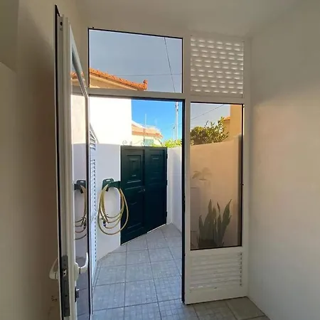 Cosy 2 Bedroom In The Heart Of *